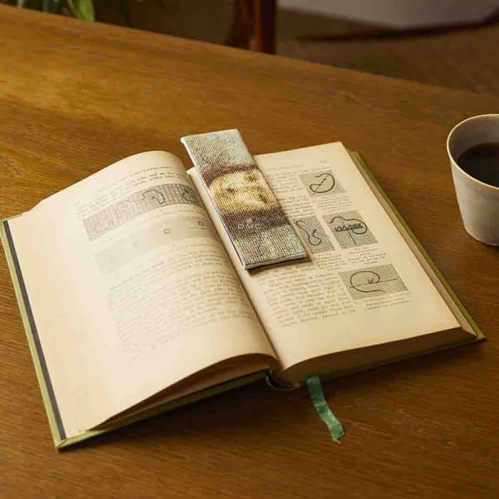 DMC Kruissteek Kit - Mona Lisa Boekenlegger - Afbeelding 4