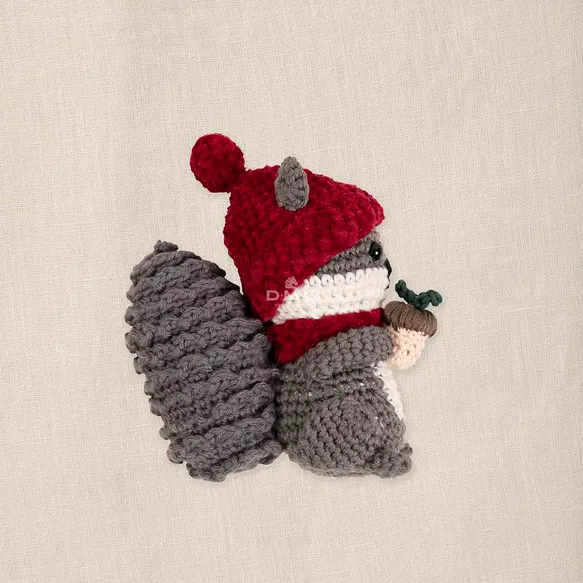 DMC Amigurumi Kit Woodland - Eekhoorn - Afbeelding 2